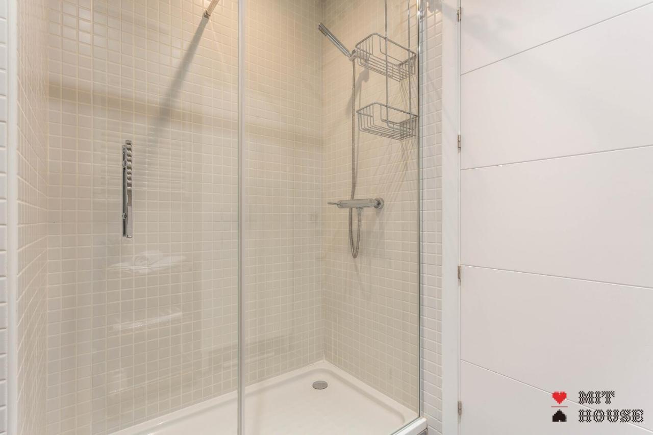 Mit House Ayala En Madrid Apartment Ngoại thất bức ảnh